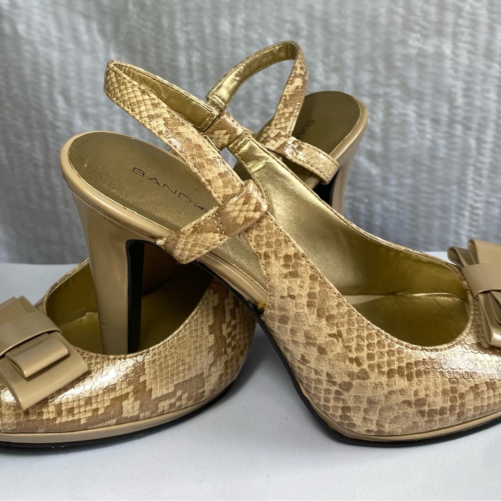 Elegant Beige Snakeskin Heels